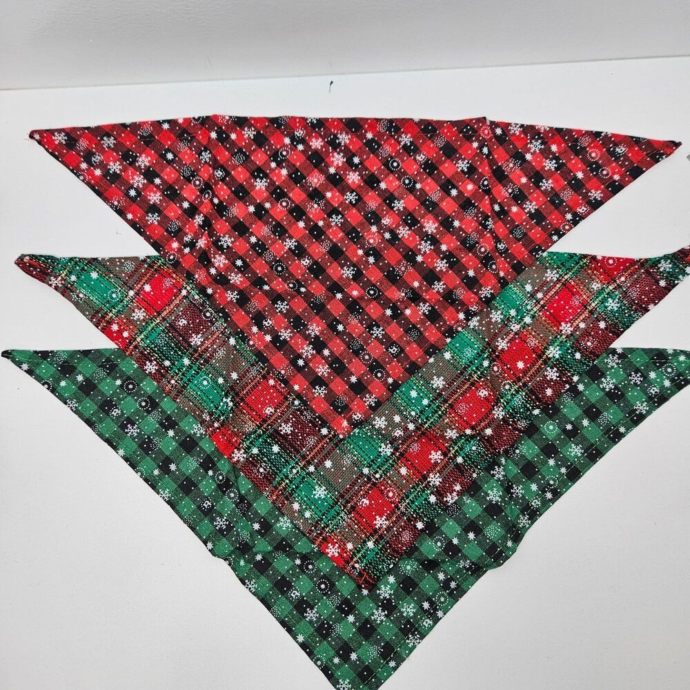 Pet bandana holiday Christmas theme
